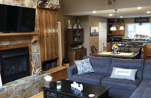 Peters Creek House | The Gathering House