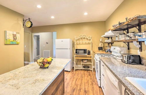 Brenham House | 'The Gathering Place' Brenham Home on 6 Acres