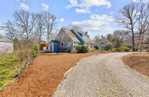 Summersea House | The Gathering Place - For 6 with Fire Pit