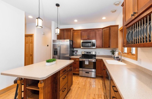 The Galena Territory House | The Gathering Place- Modern, Spacious, 6 Bedrooms