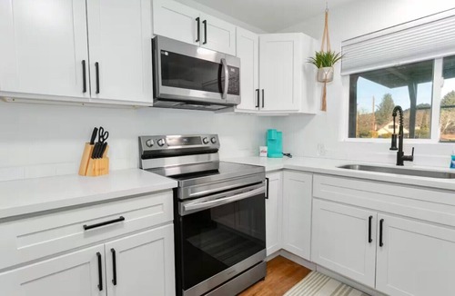 Grayland House | The Gathering Place | Ocean Views