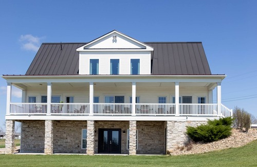 Millersburg House | The Gathering: Premier stay for Large Groups