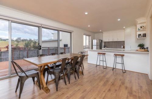 Diamond Beach House | The Gem 39B Emerald Drive