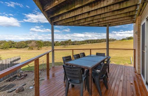 Diamond Beach House | The Gem 39B Emerald Drive