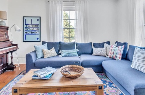 Picton House | The Gem - Beautiful farmhouse with hot tub!