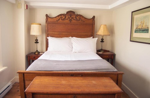 Charlestown Hotel | The General Stanton Inn