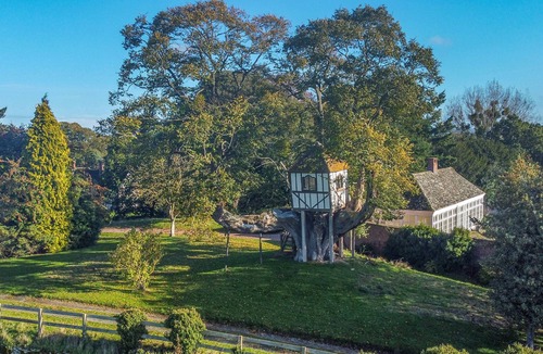 Eaton Mascott Cottage | The Generals Quarters