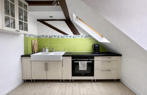 Neudorf Ouest Apartment | The Gentle Haven Cosy Apartment in Strasbourg