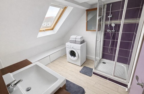 Neudorf Ouest Apartment | The Gentle Haven Cosy Apartment in Strasbourg
