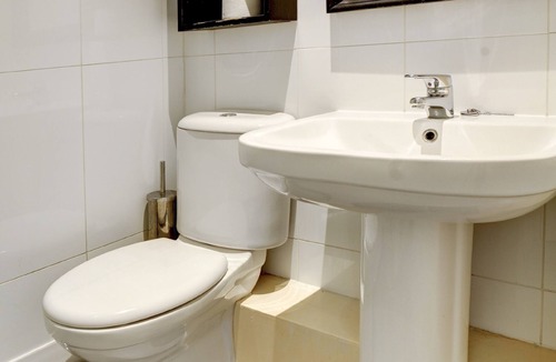 Chichester Hotel | The George & Dragon Inn