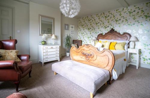 Bradford-on-Avon Hotel | The George