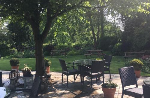 Great Oxendon Hotel | The George Great Oxendon