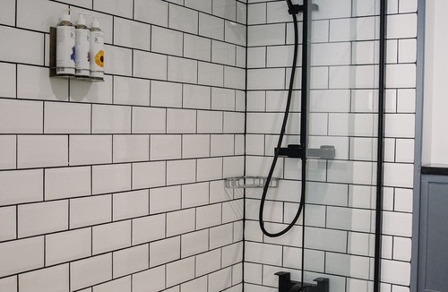 Warminster Hotel | The George Inn