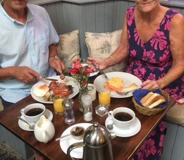 Croscombe Hotel | The George Inn