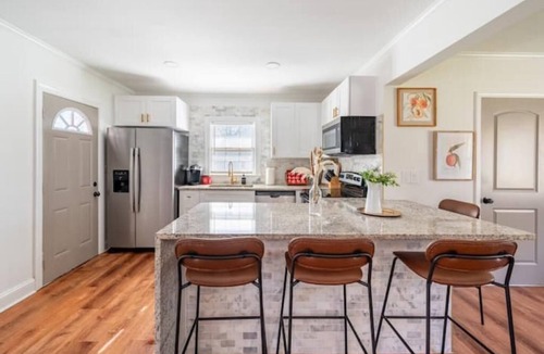 Forest Park House | The Georgia Peach