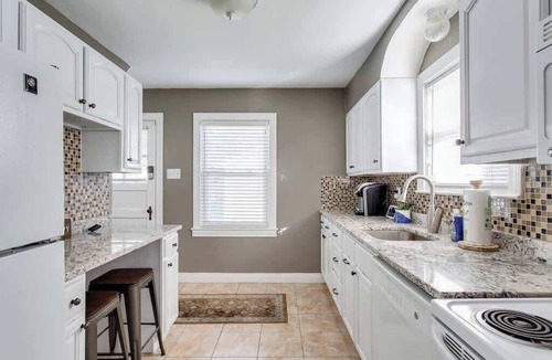 Germantown House | The Germantown Gem | 4BR | Ideal Location | Patio
