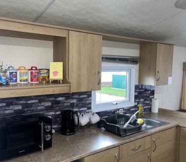 Great Houghton House | The Getaway Billing Aquadrome