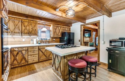 Denison Cabin | The Getaway Cabin, near Lake Texoma