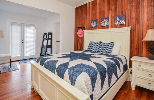 San Jacinto House | The Getaway: The beach is always a good idea!