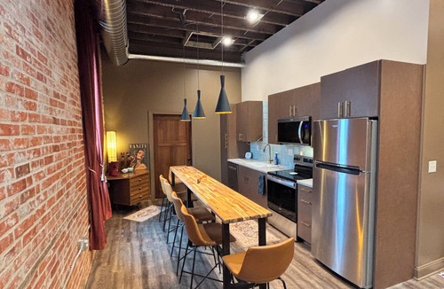 Fisher Apartment | The Gilded Bohemian- 2 bedroom Loft Sleeps 8
