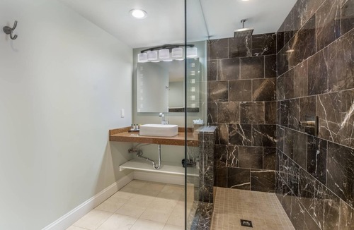 Lexington Hotel | The Gin Hotel, an Ascend Collection Hotel