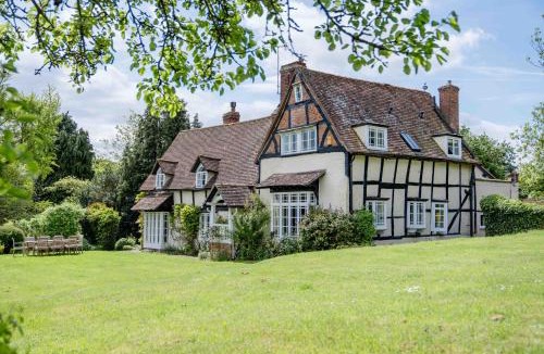 Evesham House | The Gingerbread House