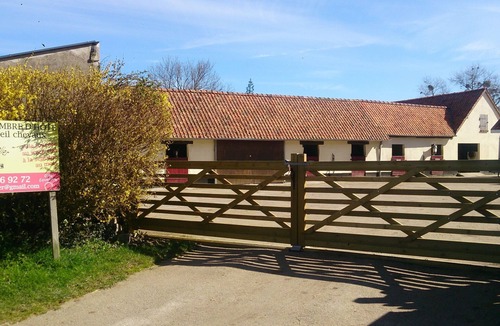 Saint-Martin-Choquel Cottage | The Gîte Nature is located in our equestrian farm, surrounded by animals