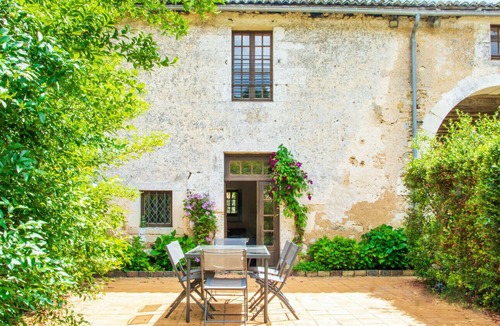 Beruges House | The Gîte of the Abbaye du Pin