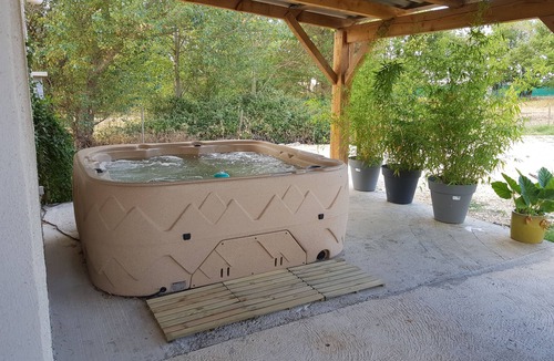 Servas Cottage | the gites les chênes n. 2, private pool and spa