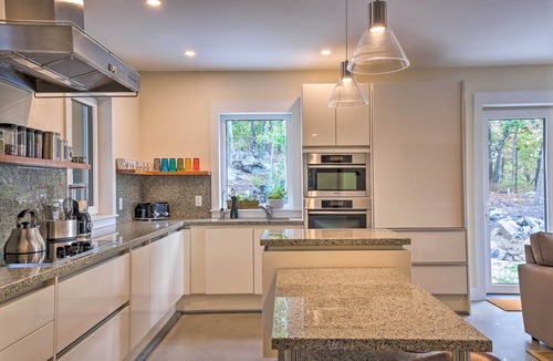 Garrison Cottage | 'the Glabin: Garrison Gem w/Hot Tub & Fire Pit