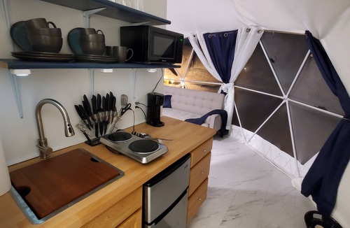 Lincolnton Bed & Breakfast | The Glamp Inn