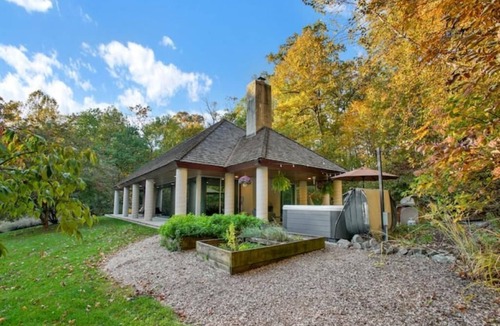 Mohnton House | The Glass Estate -Hot Tub, Theatre Room, & NEW Patio