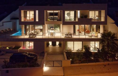 Pucisca Villa | The Glass House