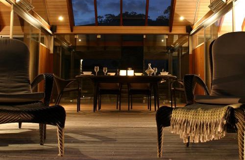 Taiharuru Villa | The Glasshouse