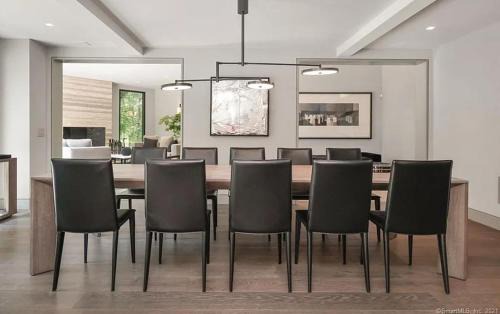 Redding Ridge House | The Glasshouse Retreat