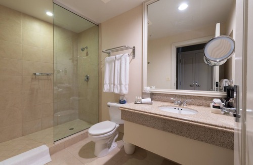 Glenview Hotel | The Glen Club
