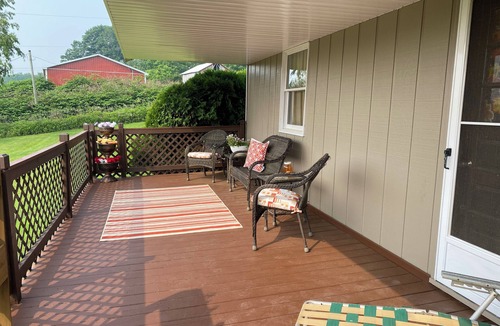Cambra House | The Glen! Country living at its best, but close to amenities. n