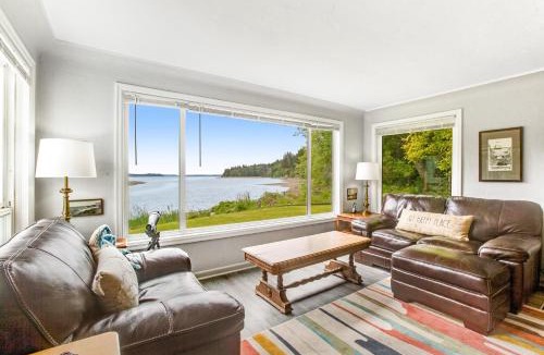 Lakebay House | The Glen Cove Sand Spit