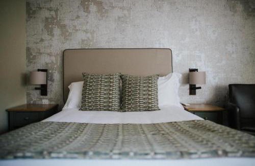 Warwick Town Centre Hotel | The Globe