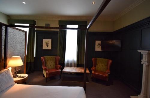 Warwick Town Centre Hotel | The Globe