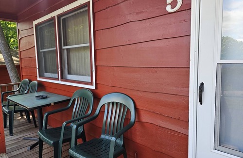 Lake George Cabin | The Gold Eagle Cottage 5