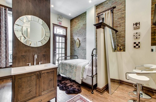 East Village Hotel | The Golden Arm