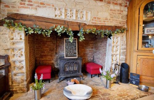 Freckenham Bed & Breakfast | The Golden Boar Inn