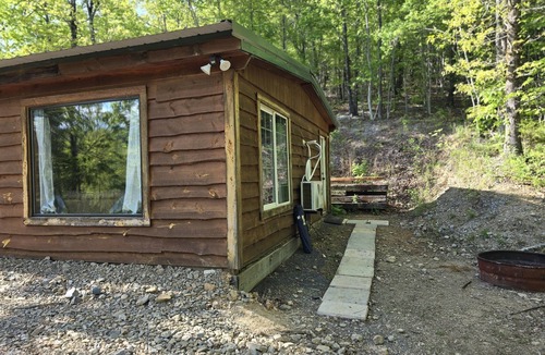 Board Camp Cabin | The Golden Eagle Cabin