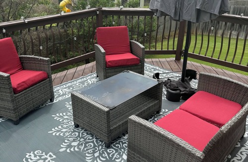 Jonesboro House | The Golden Hideaway