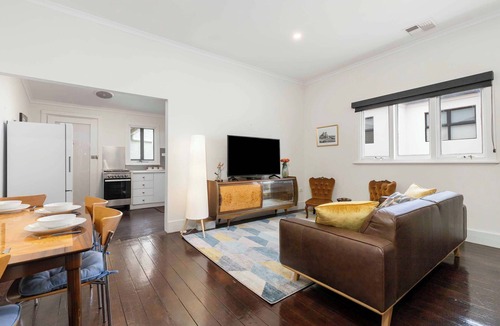 Henley Beach Apartment | The Golden Key Henley Beach