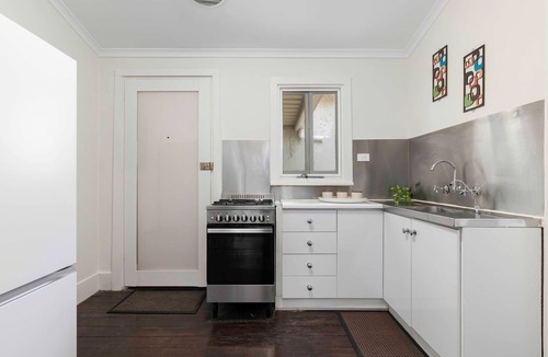 Henley Beach Apartment | The Golden Key Henley Beach