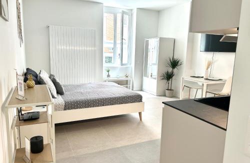 Lugano Apartment | The Golden Suite