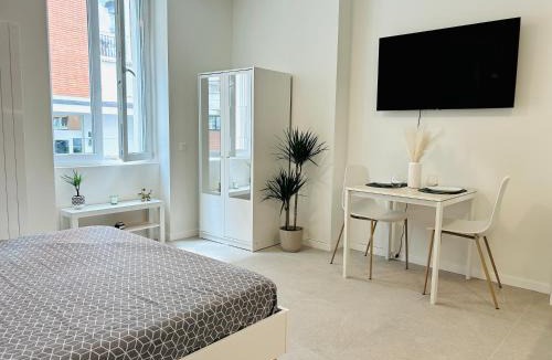 Lugano Apartment | The Golden Suite