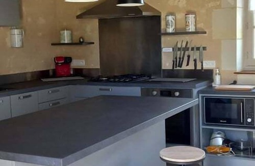 Verneuil-sur-Indre House | The Golf Farmhouse